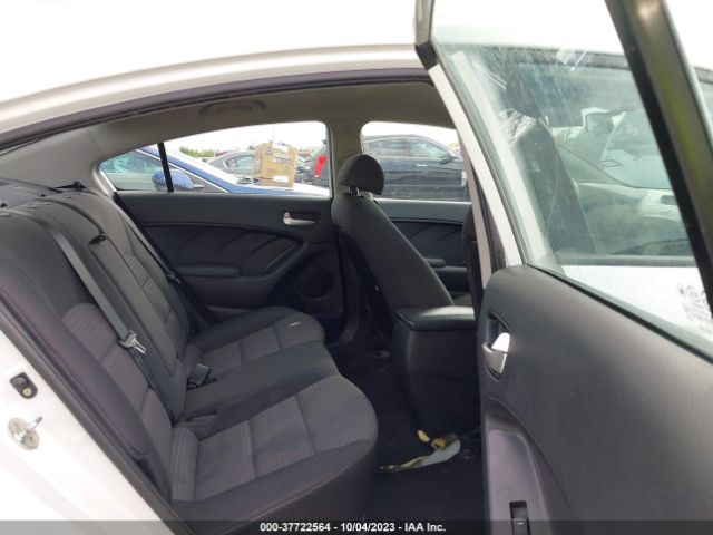 3KPFL4A72JE172110 KIA FORTE LX