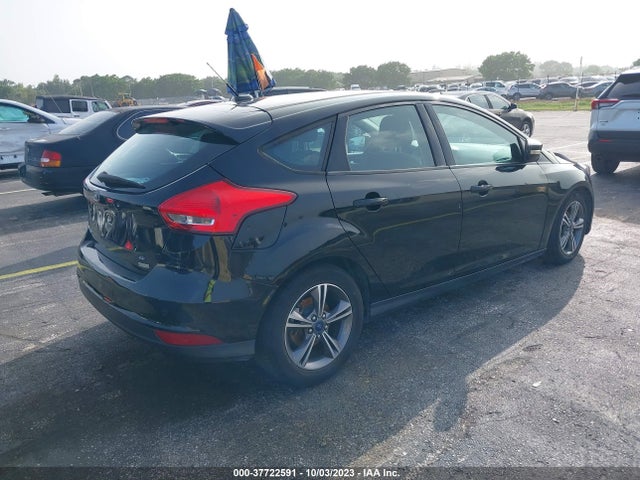 Ford FOCUS SE 2016 1FADP3KE4GL293150 Image 4