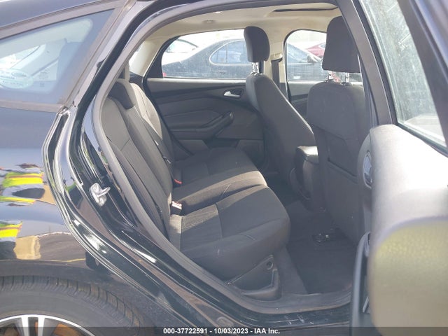 Ford FOCUS SE 2016 1FADP3KE4GL293150 Image 8