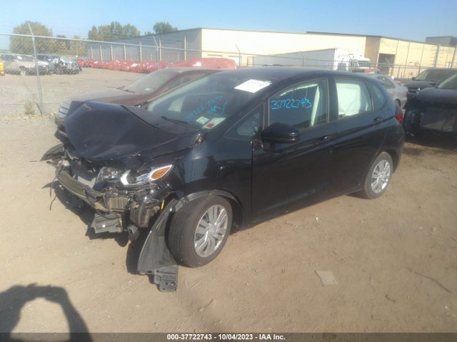 2015 HONDA FIT LX VIN: 3HGGK5H52FM734832