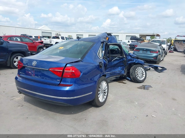 1VWBT7A38GC013988 Volkswagen Passat 1.8t Se