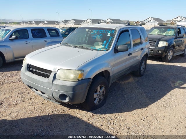 2005 FORD ESCAPE XLS VIN: 1FMYU02Z75KA48427