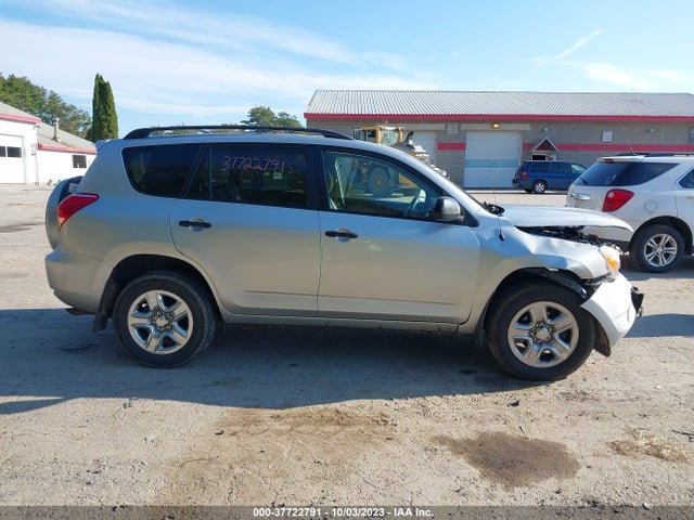 2008 TOYOTA RAV4 VIN: JTMBD35V885192480
