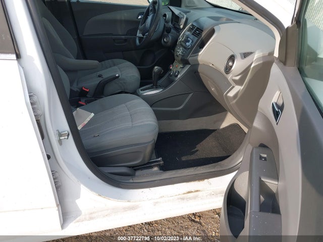 Chevrolet SONIC LT 2014 1G1JC6SHXE4104313 Image 5
