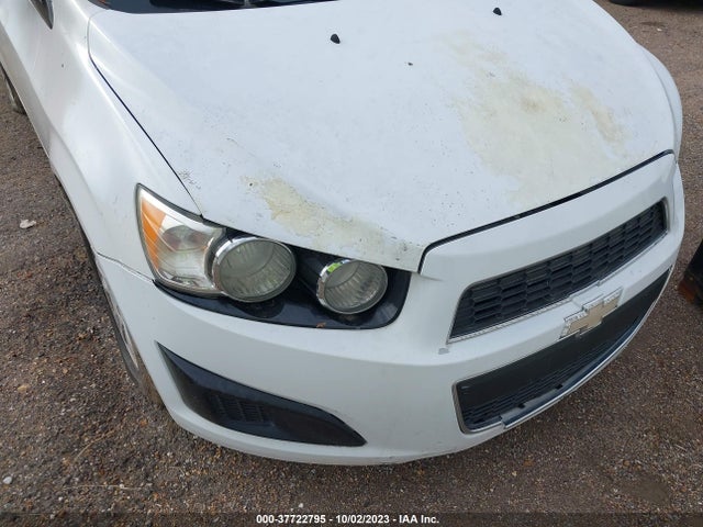 Chevrolet SONIC LT 2014 1G1JC6SHXE4104313 Image 6