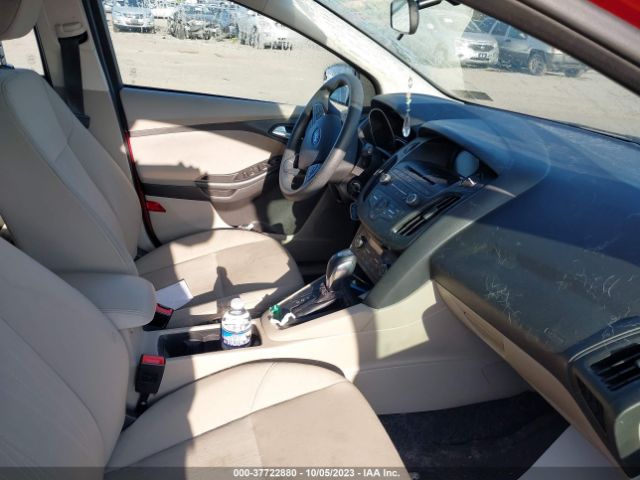 1FADP3KE0GL323650 Ford FOCUS SE