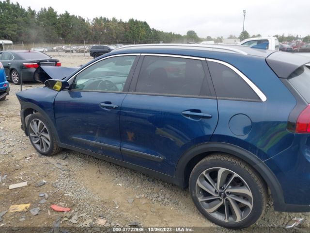 KNDCE3LC9J5132619 KIA Niro Touring