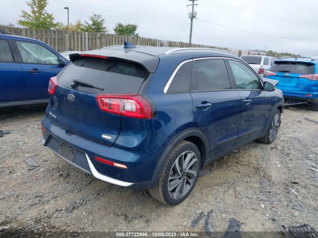 KNDCE3LC9J5132619 KIA Niro Touring