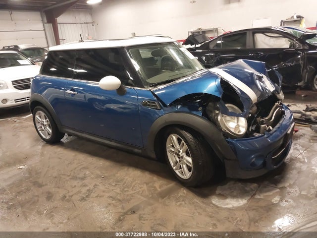 2012 MINI COOPER HARDTOP WMWSU3C58CT257123 Photo 0