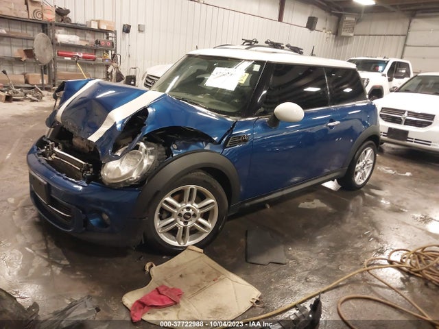 2012 MINI COOPER HARDTOP WMWSU3C58CT257123 Photo 1