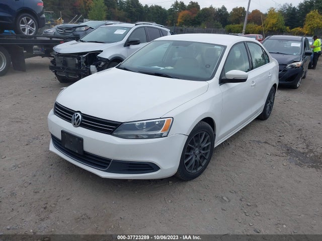3VWB17AJ1EM385298 Volkswagen Jetta Sedan Se W/connectivity