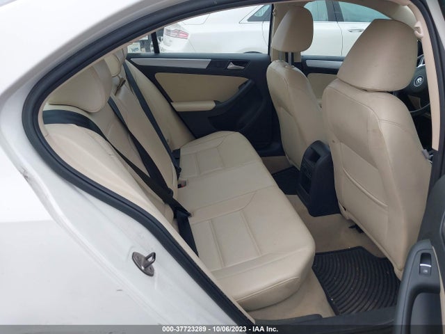 3VWB17AJ1EM385298 Volkswagen Jetta Sedan Se W/connectivity