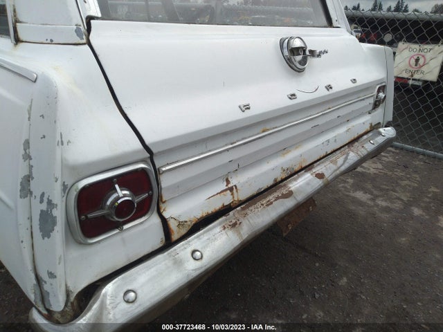 1965 FORD FAIRLANE VIN: 5K38C221610