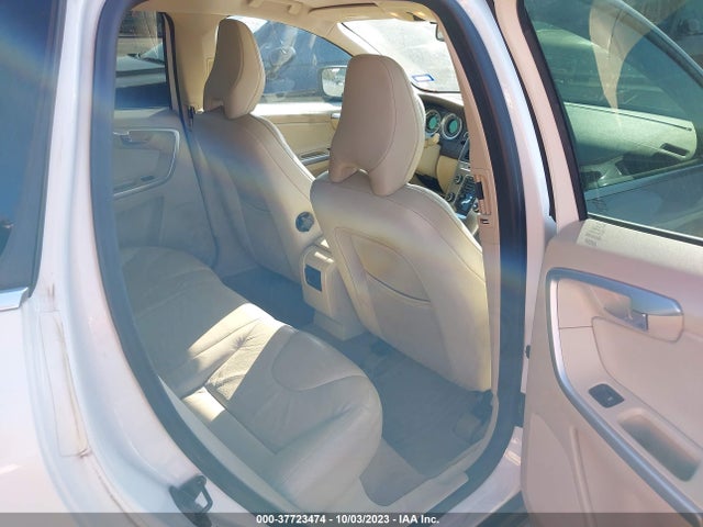 2011 VOLVO XC60 3.2L VIN: YV4952DL5B2205486