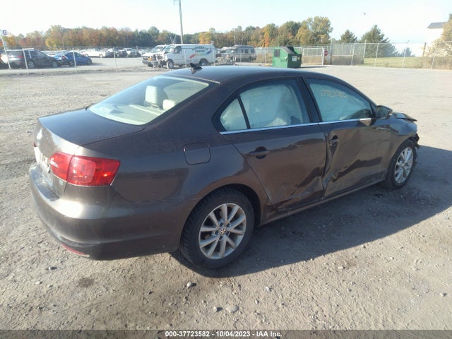3VWD07AJ5EM280064 Volkswagen Jetta Sedan Se W/connectivity