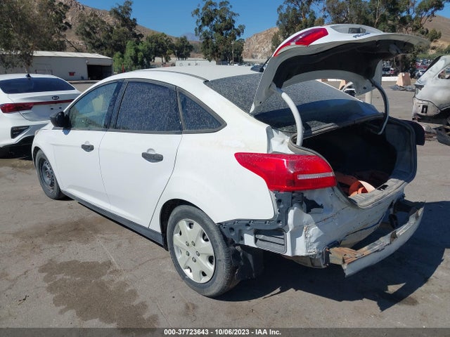 2015 FORD FOCUS S VIN: 1FADP3E29FL276649