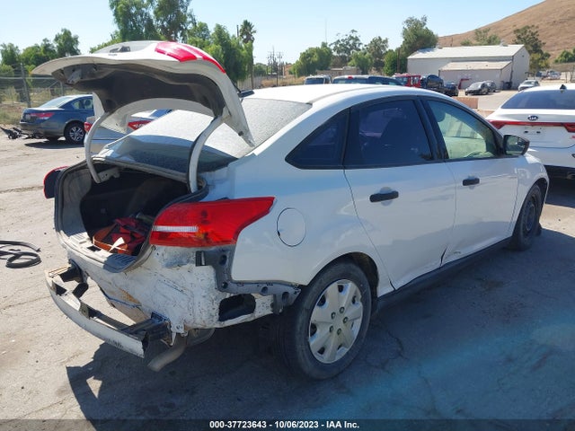 2015 FORD FOCUS S VIN: 1FADP3E29FL276649