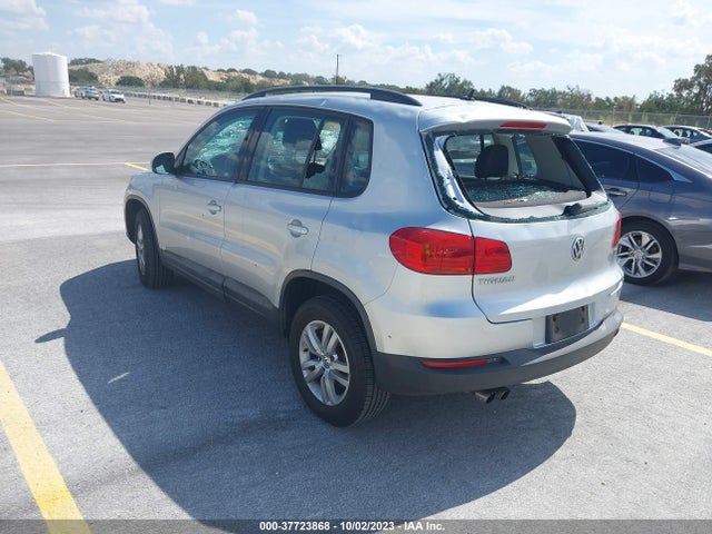 WVGAV7AX7GW576343 Volkswagen TIGUAN S