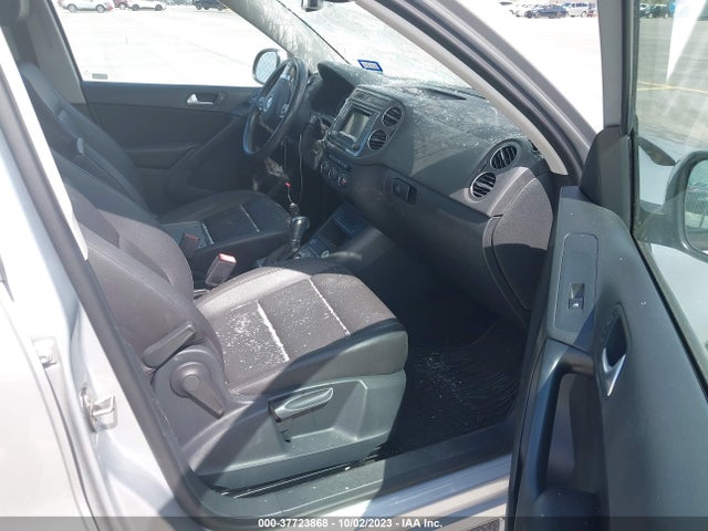 WVGAV7AX7GW576343 Volkswagen TIGUAN S