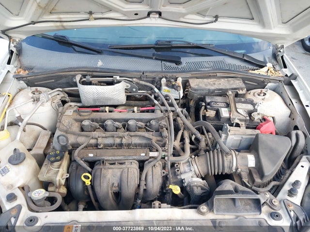2011 FORD FOCUS SE VIN: 1FAHP3FN8BW202495
