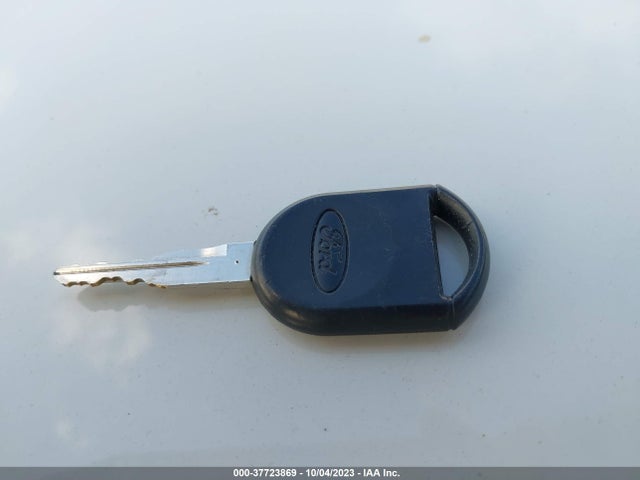 2011 FORD FOCUS SE VIN: 1FAHP3FN8BW202495