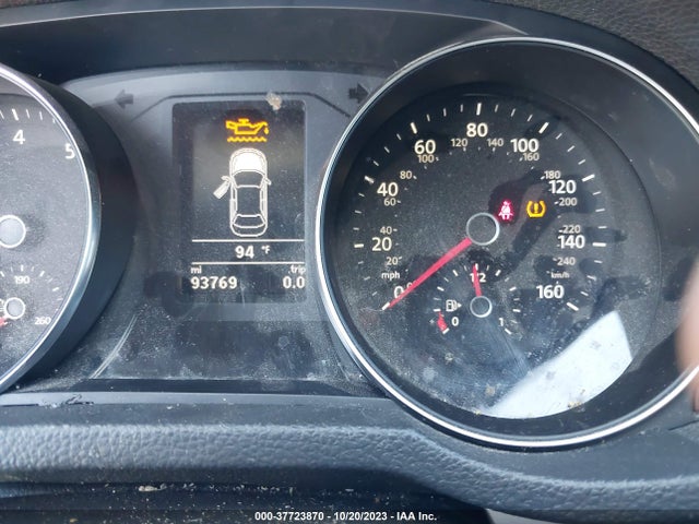 1VWAT7A39GC027491 Volkswagen Passat 1.8t S