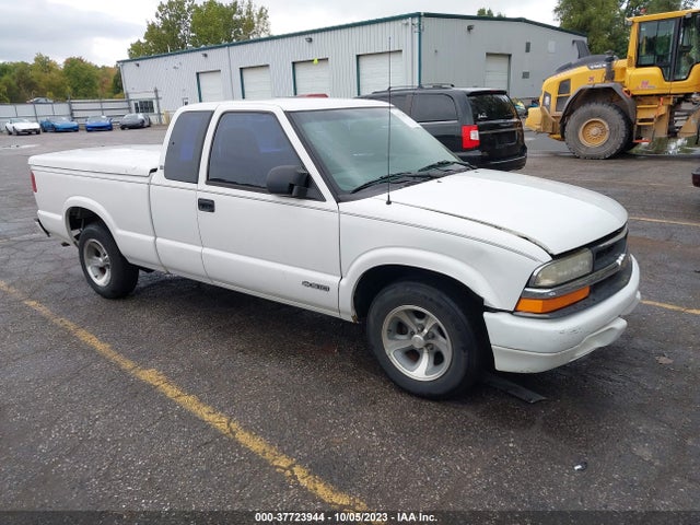 2001 CHEVROLET S-10 LS VIN: 1GCCS19511K146473