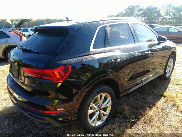 WA1DECF38P1082967 Audi Q3 S Line Premium
