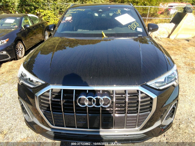 WA1DECF38P1082967 Audi Q3 S Line Premium