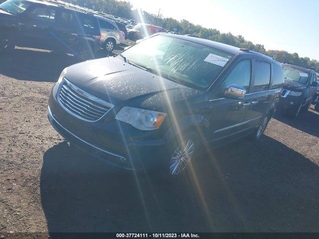 2C4RC1GG3ER149166 Chrysler Town & Country Limited