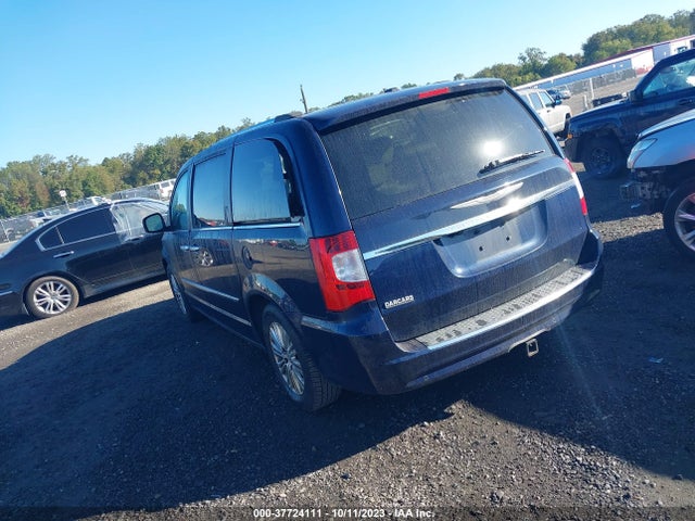 2C4RC1GG3ER149166 Chrysler Town & Country Limited