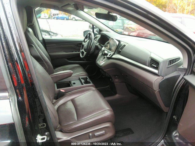 Honda Odyssey Touring 2018 5FNRL6H87JB007221 Image 5