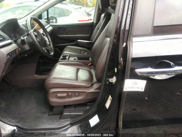 Honda Odyssey Touring 2018 5FNRL6H87JB007221 Image 6