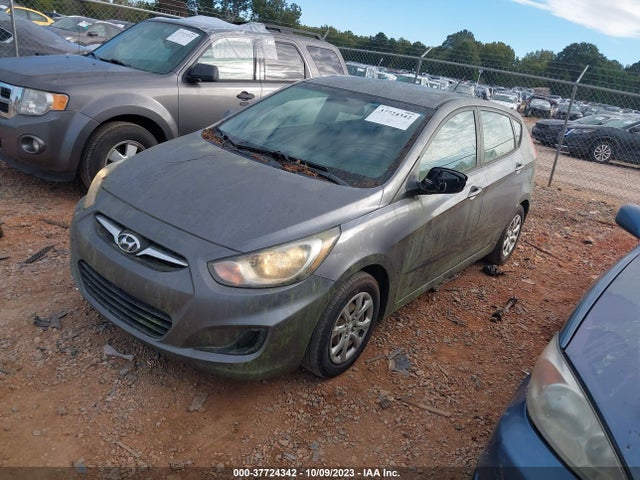 Hyundai ACCENT GS 2014 KMHCT5AEXEU177243 Image 2