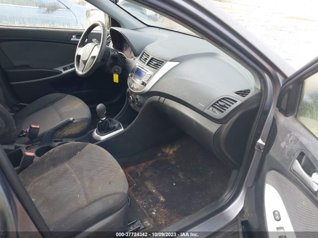 Hyundai ACCENT GS 2014 KMHCT5AEXEU177243 Image 5