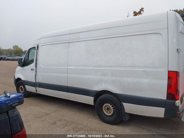 WD3PF1CD4KP068016 Mercedes-Benz SPRINTER CARGO VAN