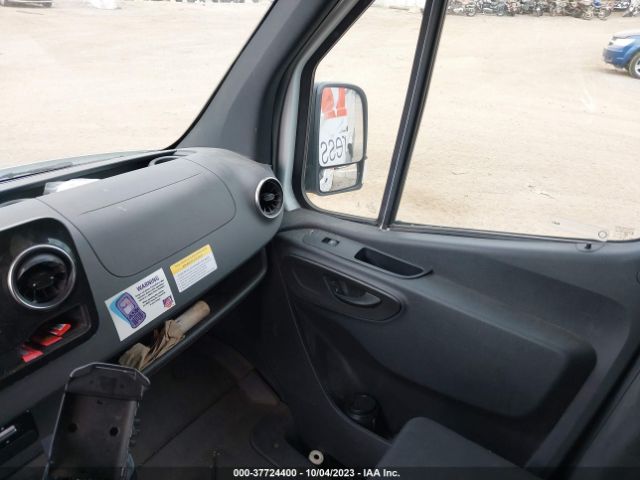 WD3PF1CD4KP068016 Mercedes-Benz SPRINTER CARGO VAN
