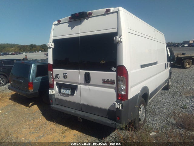 3C6TRVDG1JE116069 RAM Promaster Cargo Van