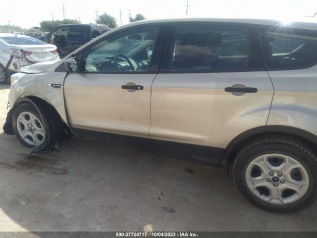 1FMCU0F78HUC87352 Ford ESCAPE S