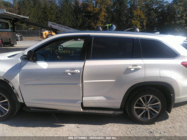 Toyota Highlander Se/xle 2018 5TDJZRFH2JS912641 Image 14