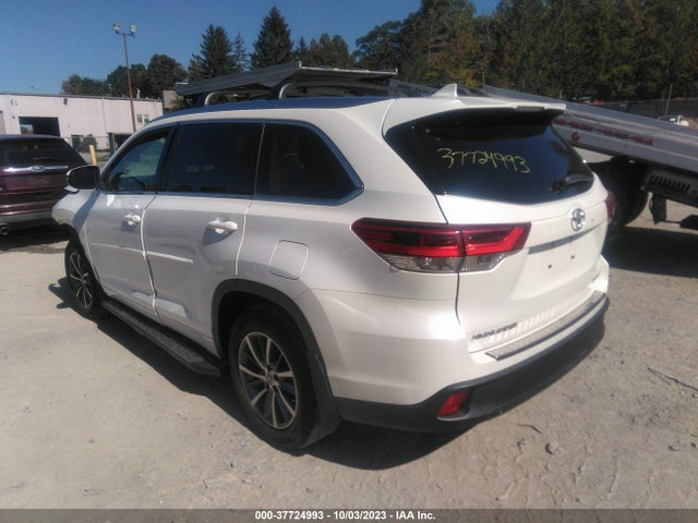 Toyota Highlander Se/xle 2018 5TDJZRFH2JS912641 Image 3