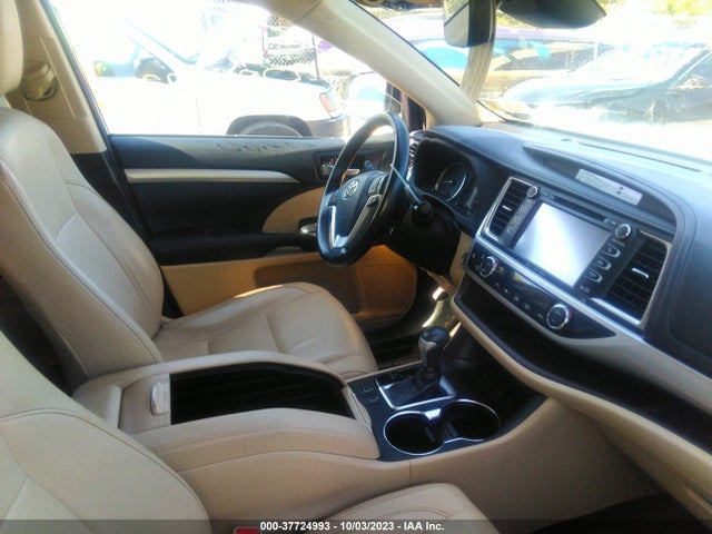 Toyota Highlander Se/xle 2018 5TDJZRFH2JS912641 Image 5