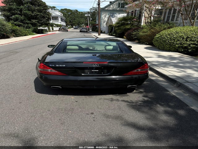 2008 MERCEDES-BENZ SL-CLASS WDBSK71F28F138662 Photo 2