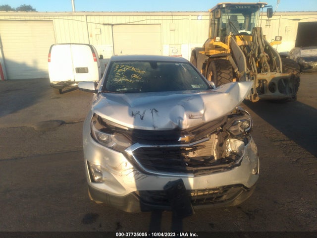 Chevrolet EQUINOX LT 2018 2GNAXSEV9J6314746 Image 11