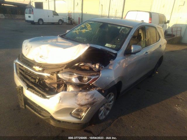 Chevrolet EQUINOX LT 2018 2GNAXSEV9J6314746 Image 2