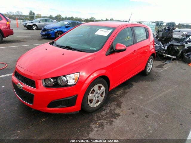 Chevrolet SONIC LS 2014 1G1JA6SH3E4143539 Image 2