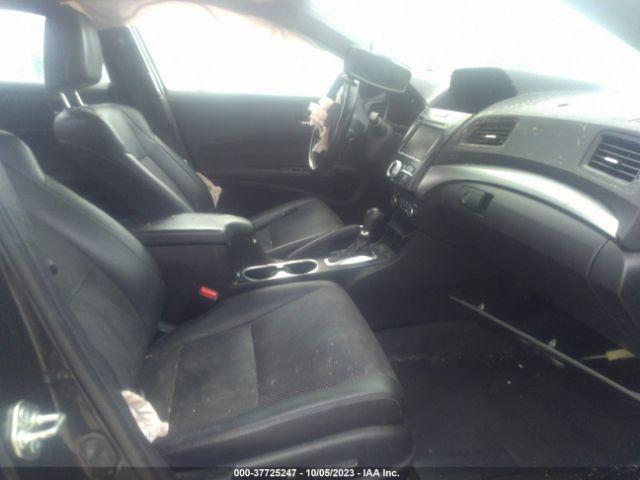 19UDE2F81GA006973 Acura Ilx W/premium