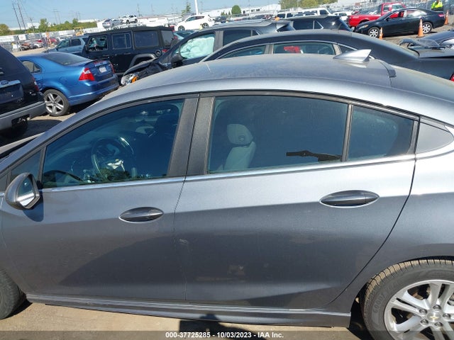 Chevrolet CRUZE LT 2018 1G1BE5SMXJ7248152 Image 14