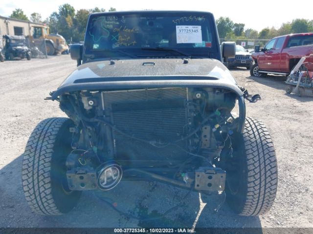 1C4BJWEG4FL717622 Jeep Wrangler Unlimited Sahara