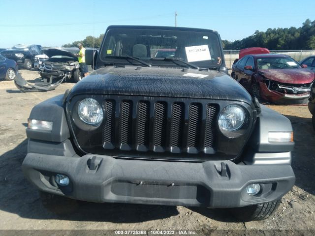 1C4HJXDG6JW298312 Jeep Wrangler Unlimited Sport S